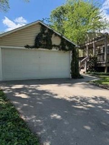 7116 Walnut Street, Kansas City, MO 64114