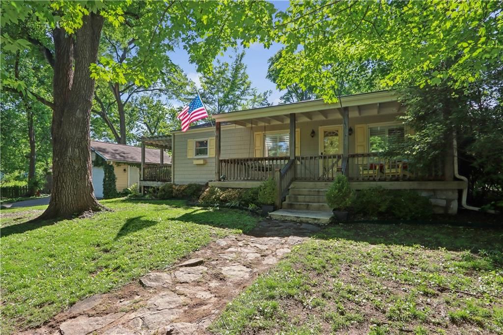7116 Walnut Street, Kansas City, MO 64114