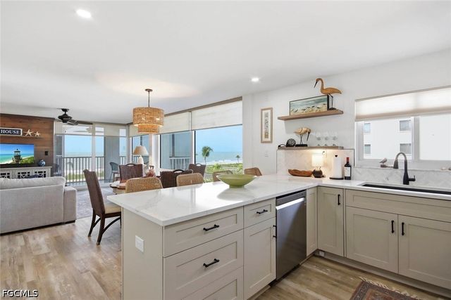 2265 W Gulf DR 320C, Sanibel, FL 33957