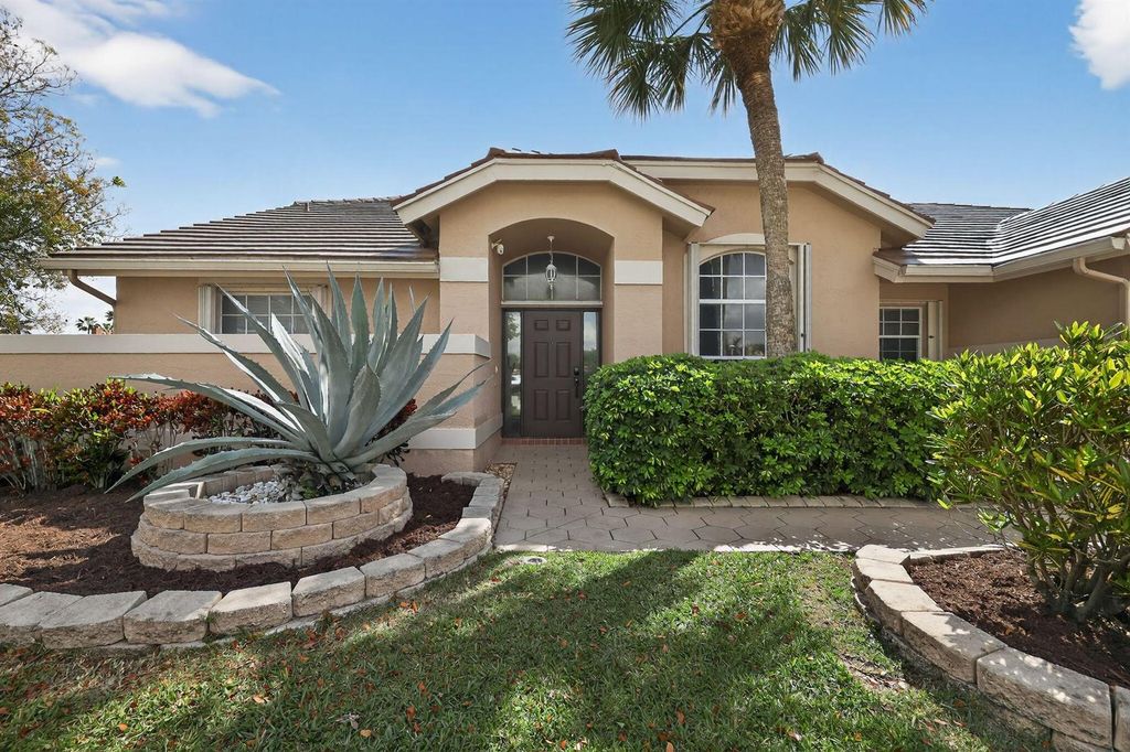 12301 Cabot Court, Boca Raton, FL 33428