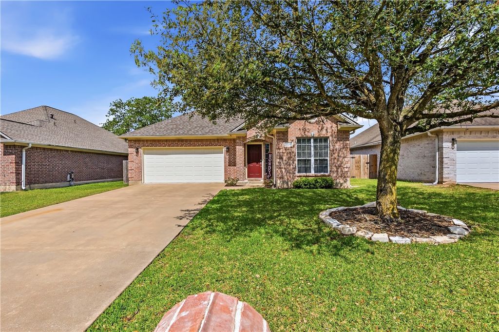 1011 Bougainvillea Street, College Station, TX 77845