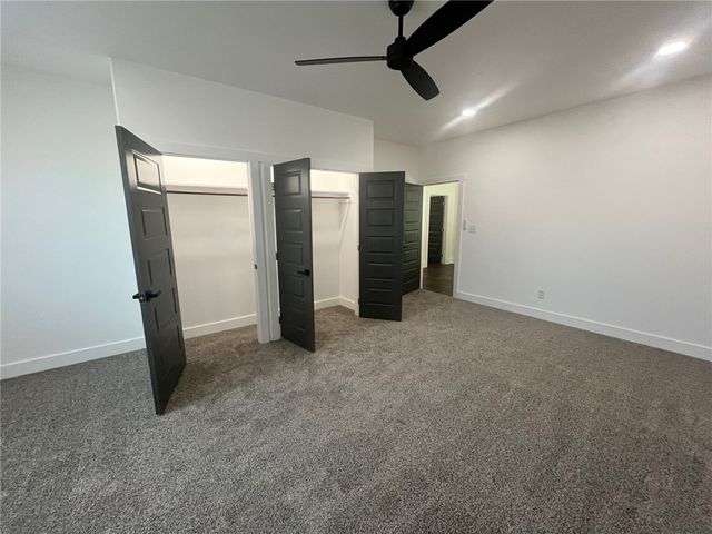 2227 Spyglass Drive, Navasota, TX 77868