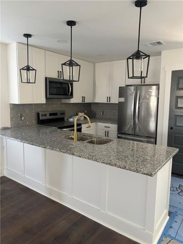 2227 Spyglass Drive, Navasota, TX 77868