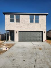 2227 Spyglass Drive, Navasota, TX 77868