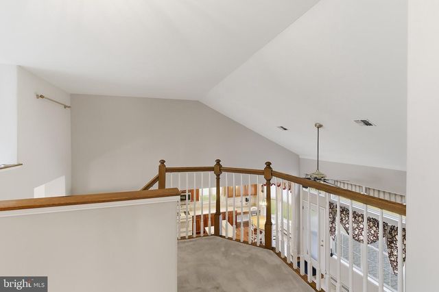 4 SWAN LAKE CT, Barnegat, NJ 08005