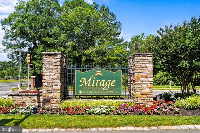 4 SWAN LAKE CT, Barnegat, NJ 08005