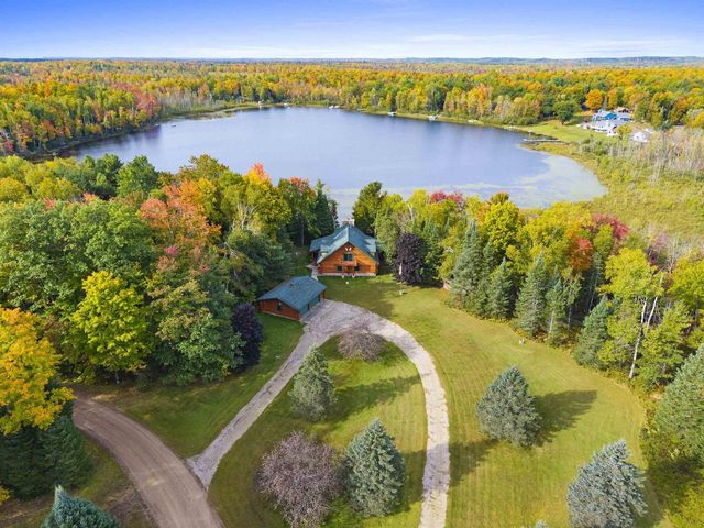15811 CEDAR RIDGE LANE, Mountain, WI 54149