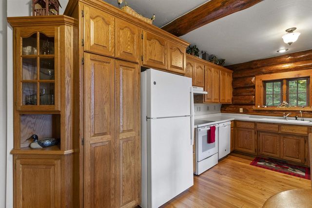 15811 CEDAR RIDGE LANE, Mountain, WI 54149