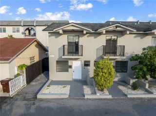 324 W 74th Pl 5, Hialeah, FL 33014