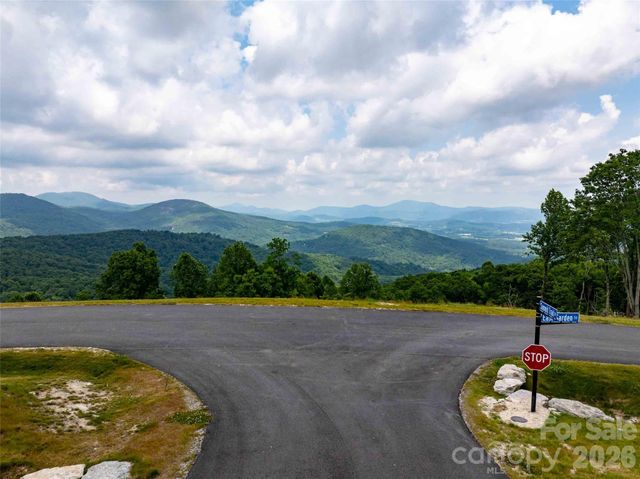 63 Summit Trail Drive Lot 25, Hendersonville, NC 28792