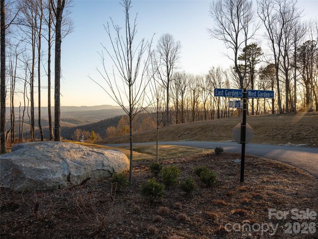 63 Summit Trail Drive Lot 25, Hendersonville, NC 28792
