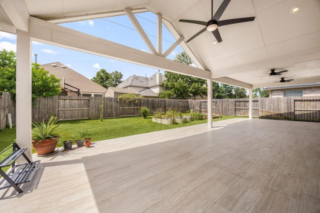 4526 Countrypines Drive, Spring, TX 77388