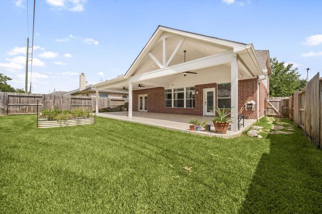 4526 Countrypines Drive, Spring, TX 77388