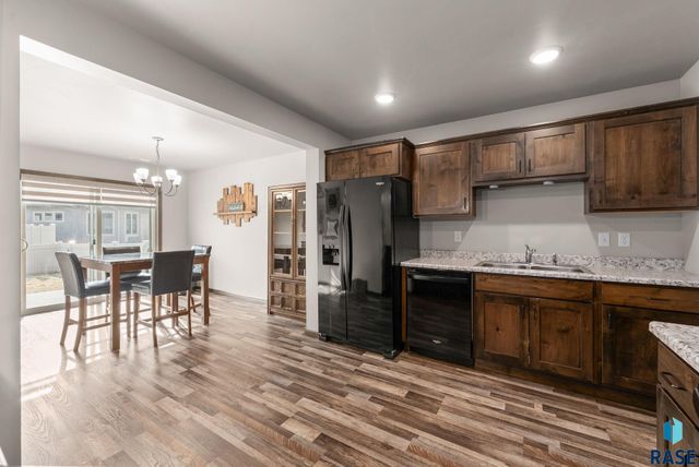 5011 E 63rd St Street, Sioux Falls, SD 57108