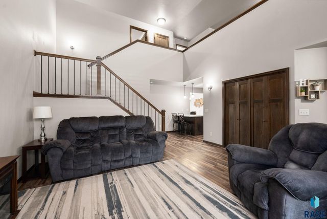 5011 E 63rd St Street, Sioux Falls, SD 57108