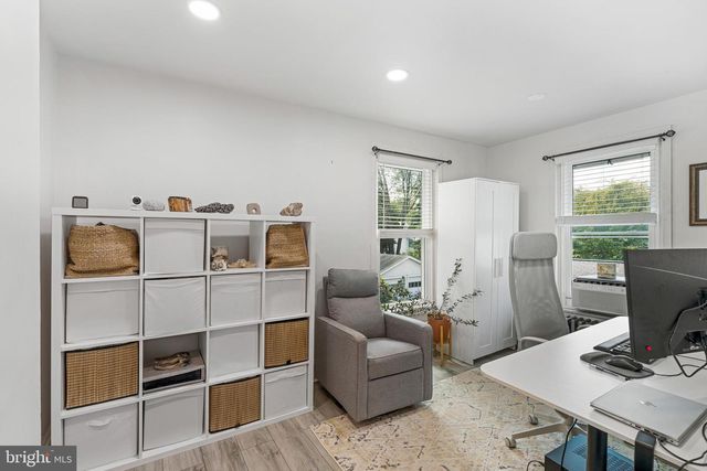 518 GREENWOOD AVE, Jenkintown, PA 19046