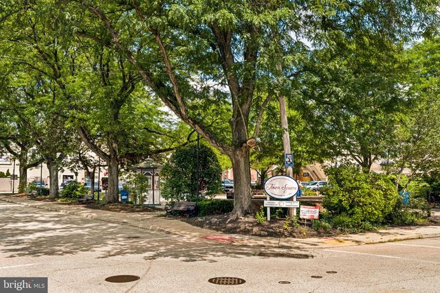 518 GREENWOOD AVE, Jenkintown, PA 19046
