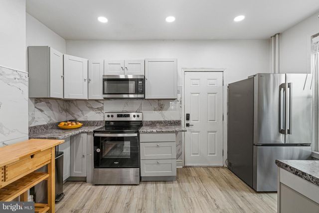518 GREENWOOD AVE, Jenkintown, PA 19046
