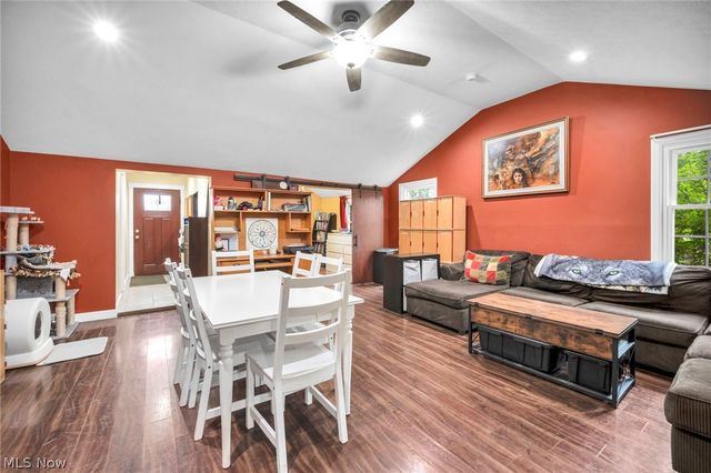 4705 State Route 303, Ravenna, OH 44266