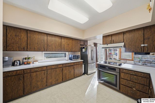 1024 Elmwood Avenue, Lincoln, NE 68510