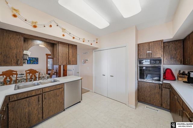 1024 Elmwood Avenue, Lincoln, NE 68510