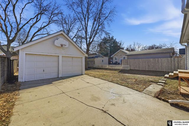 1024 Elmwood Avenue, Lincoln, NE 68510