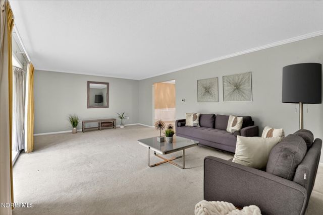 7839 Hedingham Road, Sylvania, OH 43560