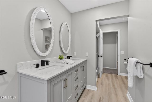 7839 Hedingham Road, Sylvania, OH 43560