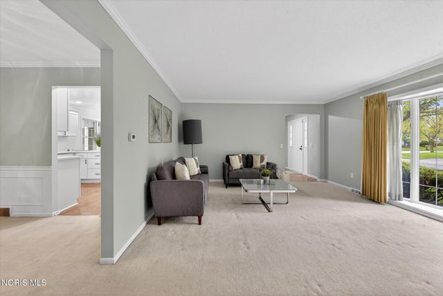 7839 Hedingham Road, Sylvania, OH 43560