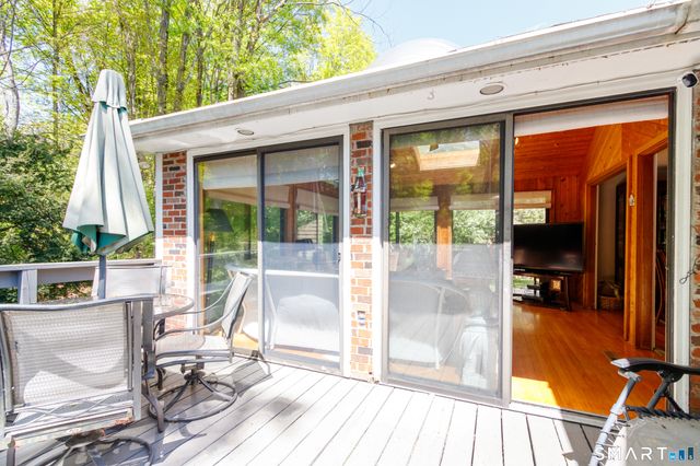 253 Braeside Drive, Hamden, CT 06514