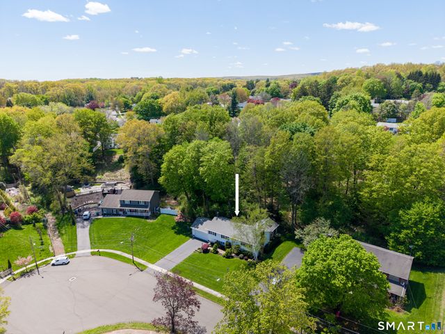 253 Braeside Drive, Hamden, CT 06514