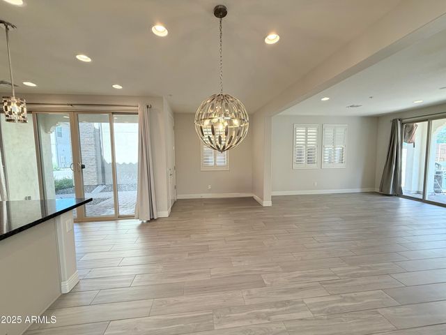 2366 W Gloria Lane, Phoenix, AZ 85085