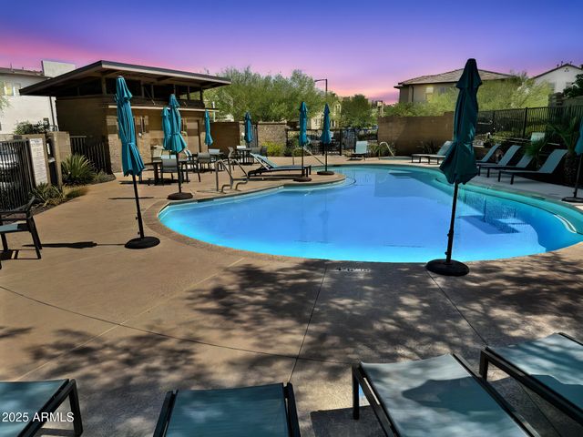 2366 W Gloria Lane, Phoenix, AZ 85085