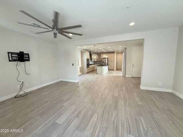 2366 W Gloria Lane, Phoenix, AZ 85085