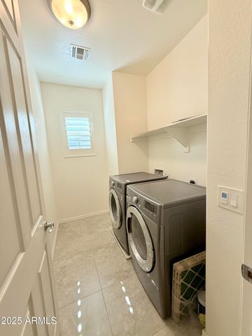 2366 W Gloria Lane, Phoenix, AZ 85085