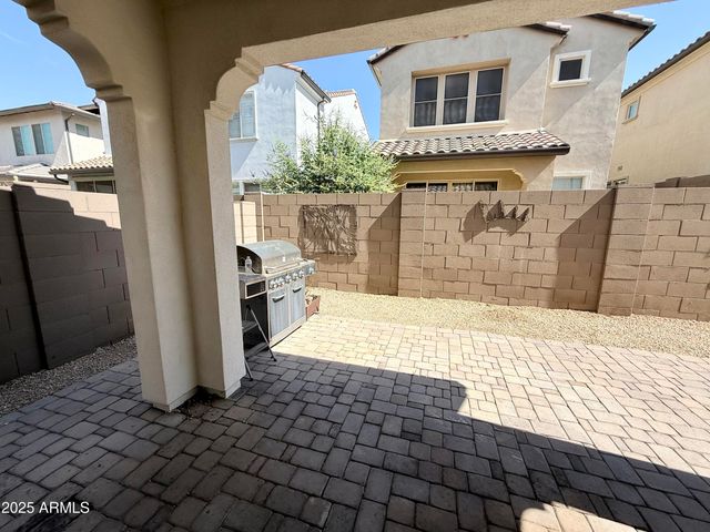2366 W Gloria Lane, Phoenix, AZ 85085