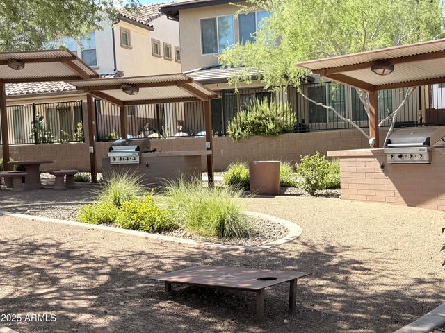 2366 W Gloria Lane, Phoenix, AZ 85085