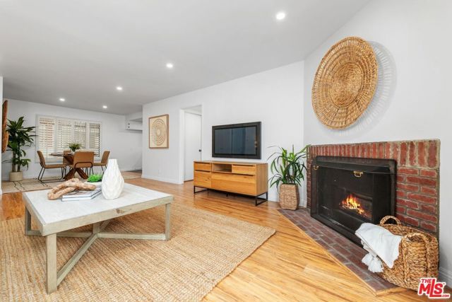 9737 Charnock Avenue 1, Los Angeles, CA 90034