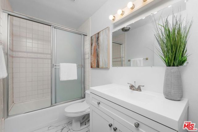 9737 Charnock Avenue 1, Los Angeles, CA 90034