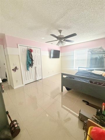 1102 PEREGRINE STREET, Groveland, FL 34736