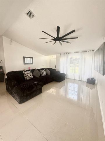 1102 PEREGRINE STREET, Groveland, FL 34736
