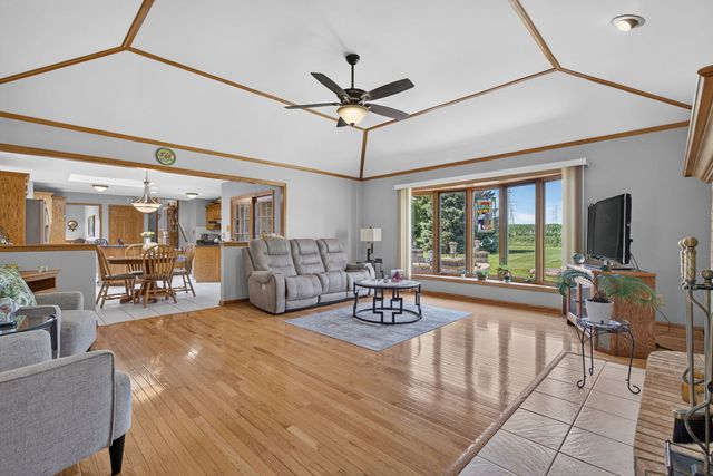 12902 W Beaver Lake Drive, Homer Glen, IL 60491