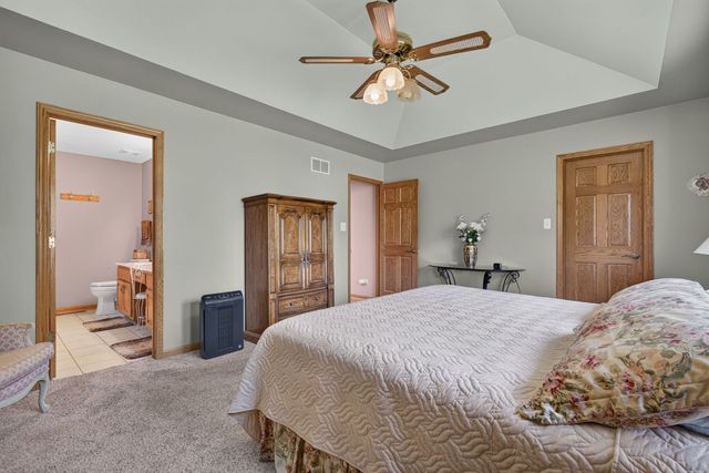 12902 W Beaver Lake Drive, Homer Glen, IL 60491