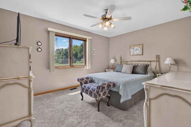12902 W Beaver Lake Drive, Homer Glen, IL 60491