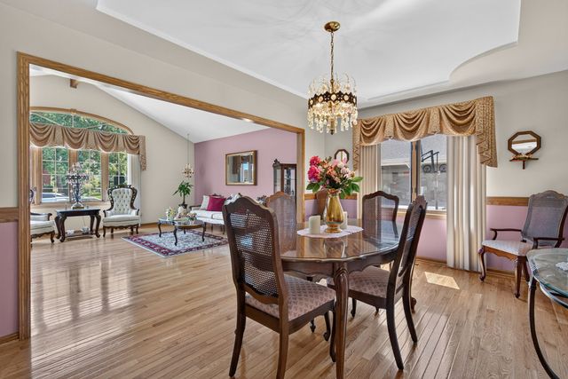 12902 W Beaver Lake Drive, Homer Glen, IL 60491