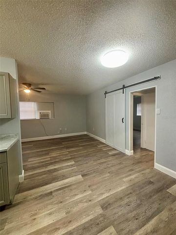 650 AVENUE C SW A, Winter Haven, FL 33880