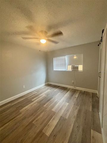 650 AVENUE C SW A, Winter Haven, FL 33880