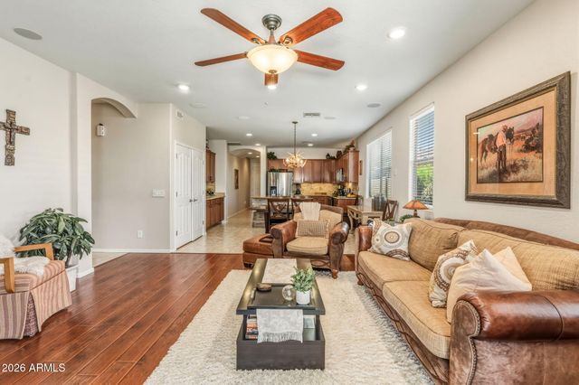 7348 W RED HAWK Drive, Peoria, AZ 85383