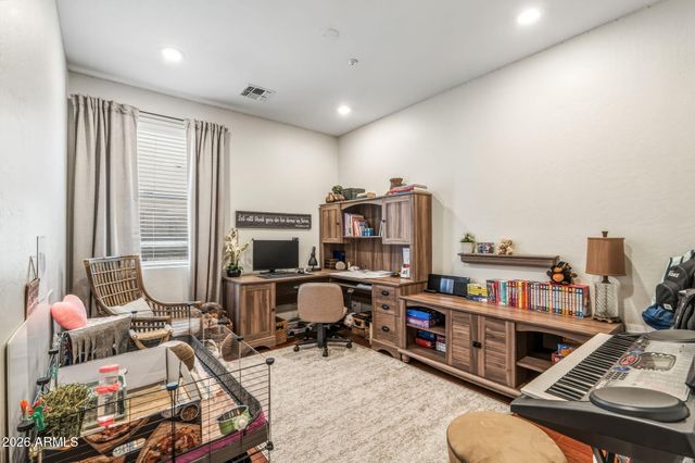 7348 W RED HAWK Drive, Peoria, AZ 85383