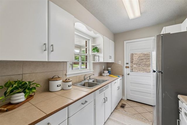 1728 Andover Court, Oklahoma City, OK 73120